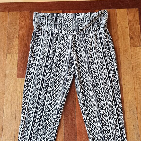 Bobbie Brooks Plus Size Geometric Pants Size 3X - Picture 3 of 11